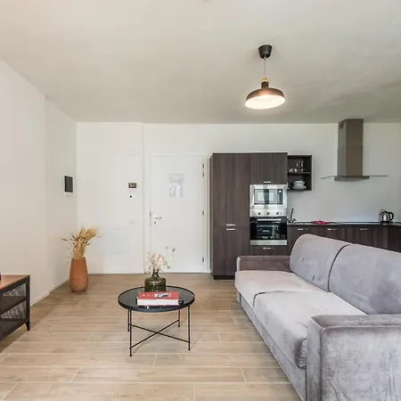 Stunning In With Kitchen Σιένα